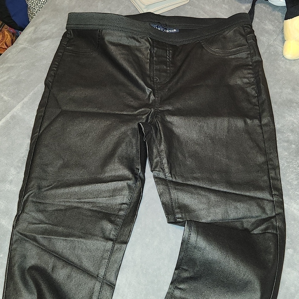 Black Vanillastar pants